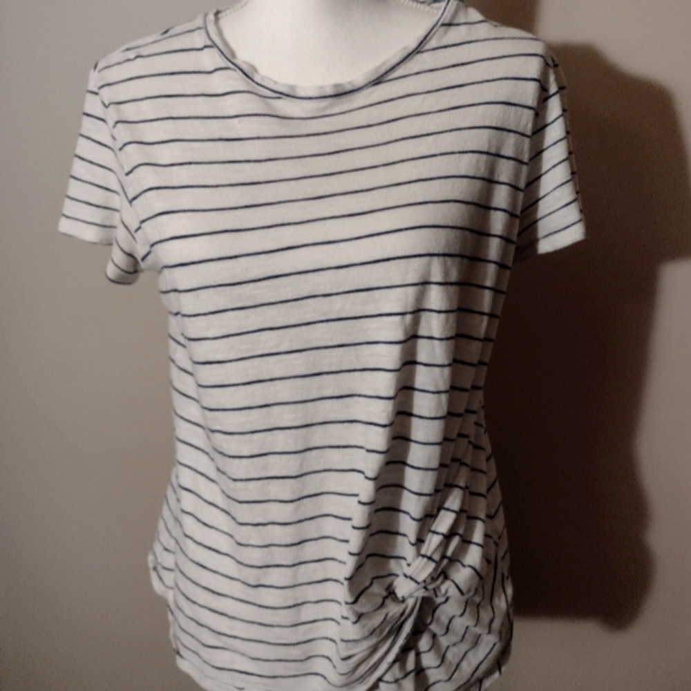 Time & Tru White and Navy Striped Short